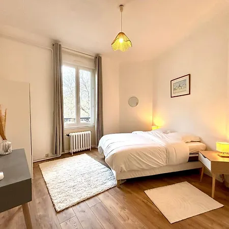 Elegant Au Coeur De Apartament